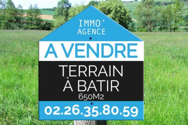 panneau immobilier découpé à la forme